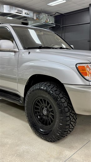 Kings Chariot 🏁 on Instagram: "FOR SALE: Rare 100 Series Toyota Land Cruiser Exceptional Kings Chariot Overland Build with a rare factory rear locker! Call 904-419-7272 or visit kingschariot.com for price and details! California-owned with an excellent Carfax, this super clean, dealer-serviced rig boasts beautiful Champagne Pearl paint and extremely rare original Ivory cloth interior. Freshly built and pampered, it’s ready for any adventure. Key Features: • Rare Factory Rear Locker • New ARB/OM