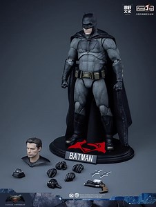 Light Armor Batman vs Dark Knight Batman Figure: Is the upgrade worth it? - Smart.DHgate – Trusted Buying Guides for Global Shoppers