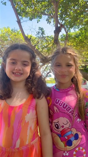 Adoleta Biquinis | Moda Praia Infantil on Instagram: "Alerta de novidades 💦 PRONTA PARA ARRASAR NO VERÃO! ☀️🌊 Os biquínis infantis mais fofos e estilosos chegaram por aqui! 💖 Conforto, qualidade e muito charme para as pequenas curtirem o calor com estilo. 🌈 Tamanhos disponíveis 4 ao 14 🚚 Enviamos para todo o Brasil 📲 Chama no direct ou clique no link da bio! #ModaPraiaInfantil #BiquíniInfantil #Verão2025 #LookinhoDoDia #TrendKids #labubu"