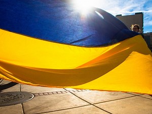 NJ Bridges, Buildings Glow Blue And Yellow To Support Ukraine