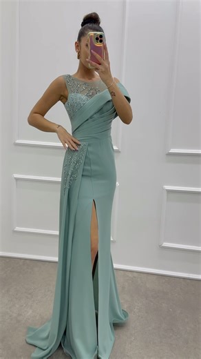 167K views · 952 reactions | Design Evening Dress Models. To see prices, colors, and other models, open the video and tap the tag. #robes #abendkleid Shipping to all over the world! #kıyafetsepeti #gown | Kiyafetsepeti | Facebook