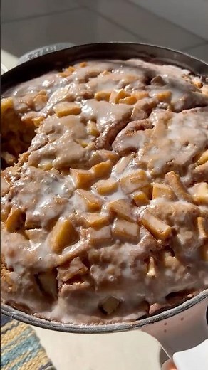 Apple Fritter Skillet Cake!