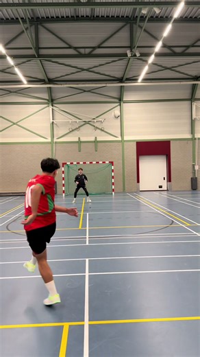 1 vs 1 Football Challenge: Showdown on the Field!