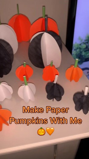 DIY Paper Pumpkin Garland Tutorial