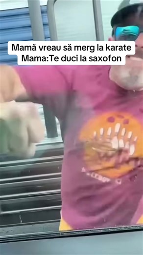 Mai bine mergeam la Karate 😒 #bobbysax #sax TikTok