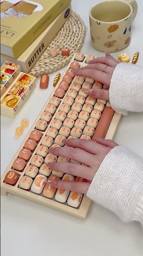 Bun Wonderland - The keyboard that aims to make you hungry.