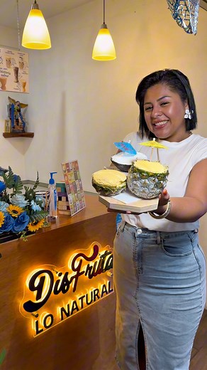 Helados servidos en cáscara de fruta 🤤🥰 | Flor de campo