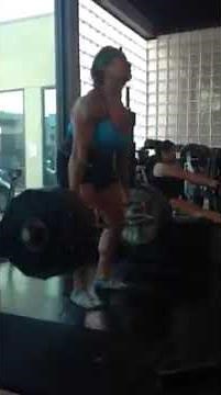 Jill Mills Lifts 500 lbs (226 kg) x 7