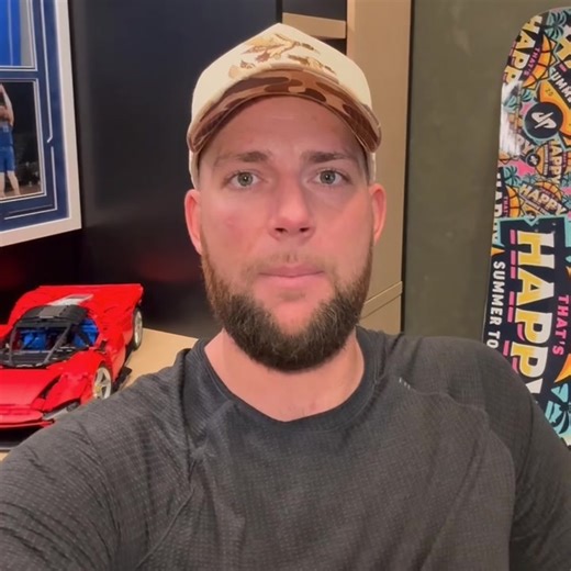 19K views | It’s go time! Tickets are now on sale for Dude Perfect: The Hero Tour! Snag your seats and get ready to experience the action-packed battles, stunts, backstage access + more | Dude Perfect | Facebook