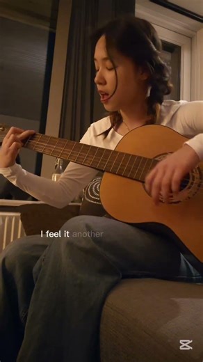 Djo - End of Beginning (testing condenser microphone on guitar and vocals simultaneously)