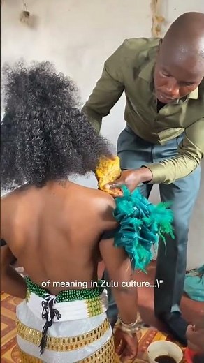 Why Zulu Maidens Kneel During the Umemulo Ceremony | The Meaning Behind the Tradition #zulu #shorts