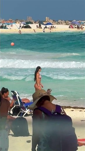 🇲🇽 Walking in Cancun, Mexico 🏖️ #shorts