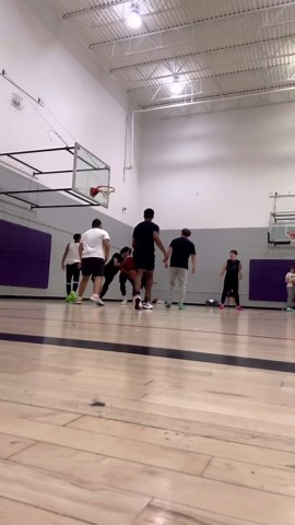 5'1 dunking with 50 inch vertical