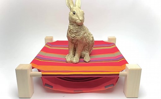 Une vidéo pour vous présenter brièvement la nouveauté #rabbitsworld : le hamac rafraîchissant pour affronter la hausse des températures cet été 😎🥵🌡 Vous pourrez retrouver le hamac entier ou juste la toile rafraîchissante. Retrouvez demain, deux autres coloris. 🎊 Hamacs et toiles rafraîchissantes en vente ici⤵️⤵️ https://rabbits.world/shop/ | Rabbits World