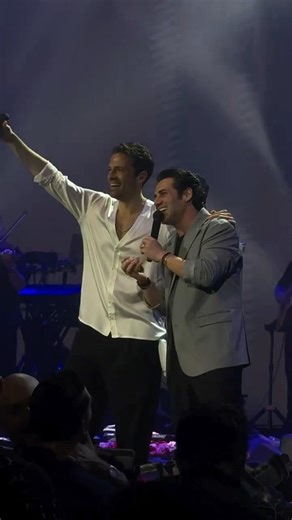 Πέτρος Ιακωβίδης x Κωνσταντίνος Αργυρός - Τέλεια |Live @ΚΕΝΤΡΟ ΑΘΗΝΩΝ #argiros #greece #iakovidis