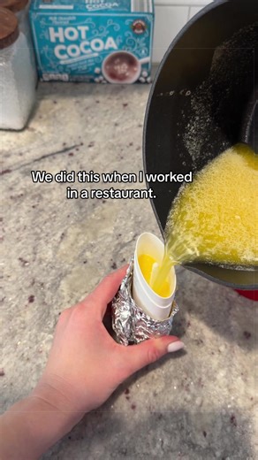 We did this when I worked in a restaurant #cookinghacks #cookingtips #lifetips #kitchenhacks #kitchentips