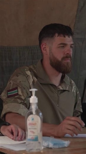 From hospitals in the UK to the heart of Kenya 🇬🇧 🇰🇪 Our reservists use skills gained in both their civilian lives and reserve roles, to be the best for patients at home and overseas. Want to be part of something more? ⬇️ https://britishar.my/y3vLzG | British Army