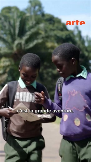 Kilomètres de marche, pluies torrentielles et animaux mortels : quand aller à l'école signifie risquer sa vie 📚 | ARTE