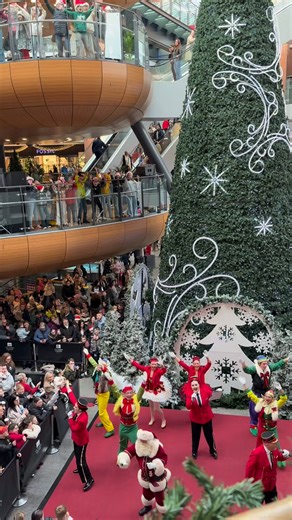 Christmas has well and truly arrived at Victoria Square ✨🎄 | Victoria Square