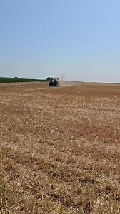 #POV: when you are feeling the farming groove 😎 REPOST: @agriculturewithmihai #steyr #steyrtraktoren #farminggroove #summer #yourpartnertorelyon | STEYR Tractors