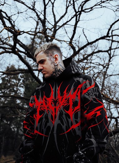 "ETERNAL CONQUEST," Out Now designed by Maximilian Abraham, @staycold himself, is a drop that resounds as a hymn—a tale encapsulating the eternal battle engraved in the essence of every man. Across inner landscapes and expansive outer realms, the unyielding struggle endures, whether in the present day or the shadowy abyss of 10,000 BC. "ETERNAL CONQUEST" transcends words, evolving into a timeless anthem that echoes through the corridors of history—a declaration that the battle, unrelenting and e