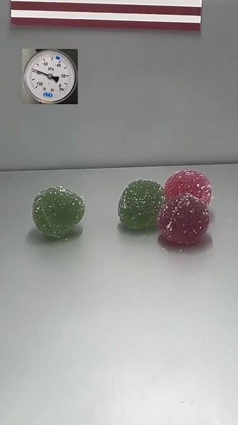 Testing Random Objects in a Vacuum Chamber #shortsviral #science #fypchallenge #vacuumasmr #airpressure #physicsfacts #labexperiment #trendingvideo #explorepage✨ #vacuumchamber #scienceexperiment #crazyexperiment #vacuumexperiment #fyp #viralvideo #experiment