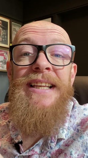 Hairdresser Reacts to HAIR FAILS