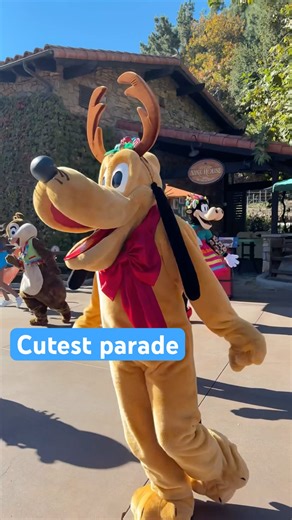 Cutest Disney Parade EVER?! #disneyparks #disneylandchristmas #disneyparade