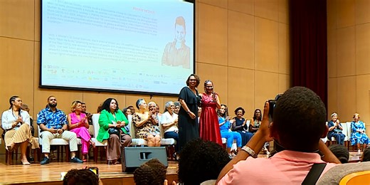Cabo Verde - 50 mulheres homenageadas pelo contributo nas cinco décadas de independência - RTP África