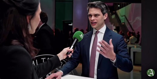 #Linksextremismus darf in linken und grünen Milieus nicht länger verharmlost werden! Beim Hamburger Abendblatt-Neujahrsempfang habe ich dafür geworben, dass wir parteiübergreifend alle Formen des Extremismus entschlossen bekämpfen. #Berlinstromausfall #Berlinblackout Das ganze Interview finden Sie hier: https://youtu.be/lm-HSc19Wig?si=4w7Tp2fIh5yvAN-Z | Christoph Ploß