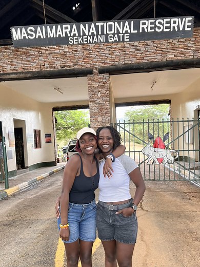 Helloooooooo Maasai Mara🥳😍❗️ with my boo @Kamwari 😌❤️ #heychela #fyp #safari #maasaimara #getaway