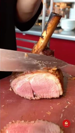 Juicy Grilled Lamb Rack with Garlic Sauce—Red Oven SO/ Bangkok 🍖🔥