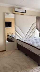 Come with us for another mirror headboard installation | elitefindsinteriors