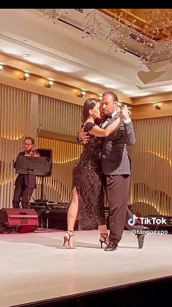 Magdalena Valdez & Giampiero Cantone Tango Dance Performance