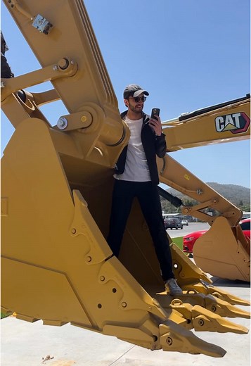 Cómo manejar una retroexcavadora: Guía práctica