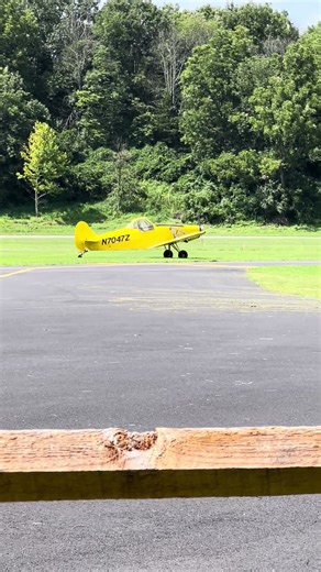 Rockwell 114 N4892W landing and PA-25 N7047Z taxiing at Blairstown Airport 5/11/2023