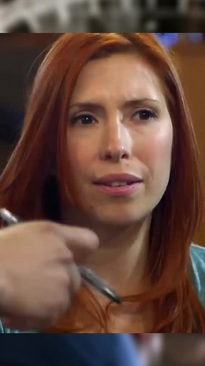 Customers discriminate against Latino waiter #whatwouldyoudo #wwyd #socialexperiment