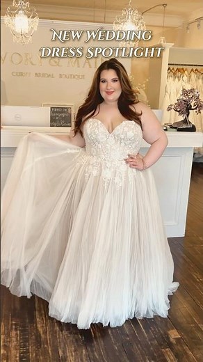 💐Watters Spring Wedding Gown | Plus-Size Wedding Dress #weddingdressshopping #plussizebride