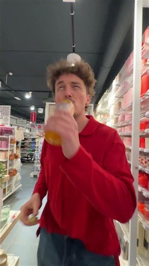 Wij nemen apero quality checks heel serieus 🫡🧃 * dit product bevat geen alcohol! *