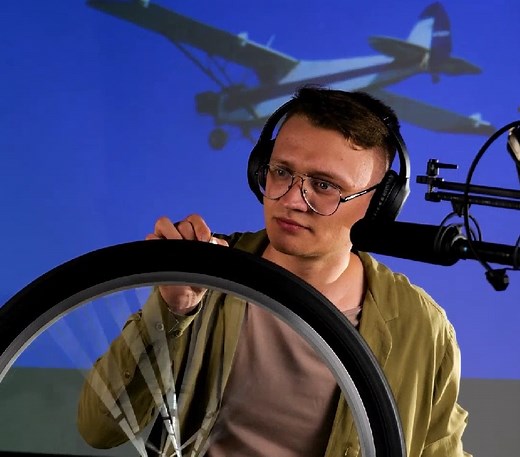 43K views · 265 reactions | Creative Hacks for Making Movie and Cartoon Sound Effects | 5-Minute MAGIC | Facebook