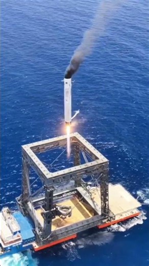China Catches Long March 10B Booster in Historic First Recovery!