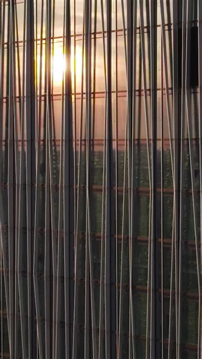 The Berlin skyline is getting a new landmark. The Estrel Tower combines elegant mixed-use architecture with intelligent climate control, glare-free daylight, and highly efficient façade technology from Schüco, designed for comfort and energy efficiency. Products: Schüco window systems, Schüco facade systems, Schüco doors across systems Architect: Barkow Leibinger Architekten & IKR Ingenieurbüro für Bauwesen Kuschel GmbH Fabricator: FKN Fassaden & Hörmann KG Verkaufsgesellschaft | Schüco