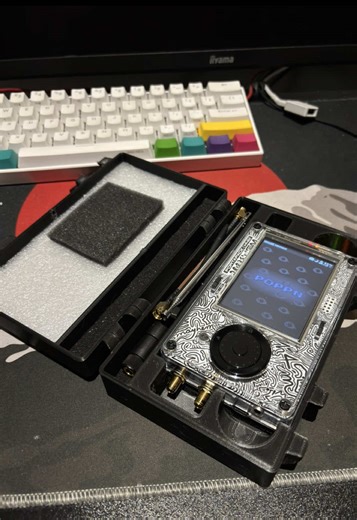 3D Printed Portable Box for Portapack H4M