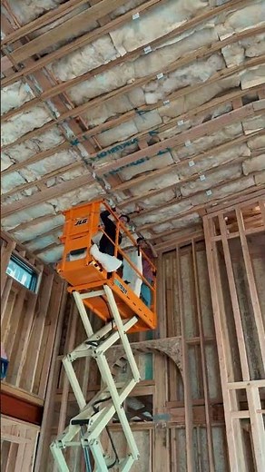 How We Insulated a 10,000 SQ FT Mega Build R15 HD & R38 Batts Installation