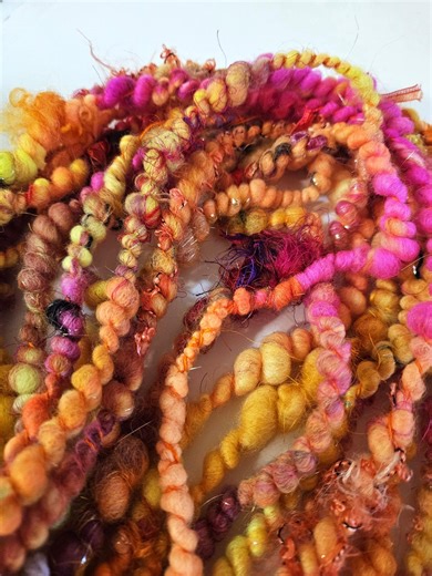 Textured Handspun Yarn, Scrappy Art Yarn, Super Bulky, Corespun, Thick & Thin Handspun for Weaving, Knitting, Crochet - Etsy