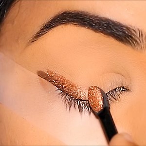 809K views · 14K reactions | Traditional Foxy Eye Makeup In Less Than 3 Mins! | Smitha Deepak | Facebook