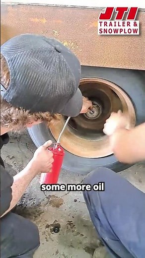 Oil bath hubs on old trailer #trailerservice