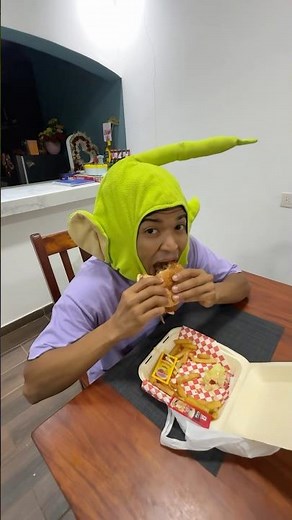 Uncle Larin eats like a man @alfredolarin