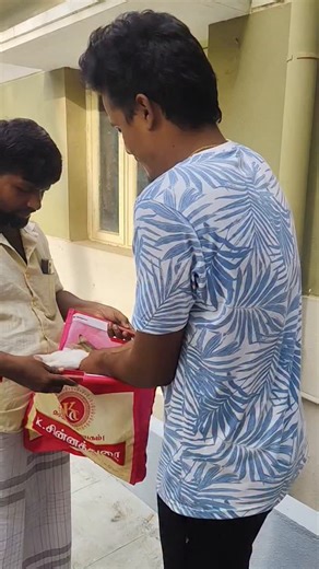 Media Monkeys on Instagram: "Cat mind voice😂....#mediamonkeys #funny #comedy #mediamonkeys #meems #trendingreels❤️ #catsofinstagram #mmvlogs #memestagram #comedyclub"