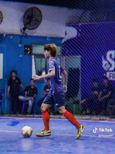 #CapCut ikutan dong puh✌🏻#futsalplayer #futebol #futsal #skil #gocek #futsalindonesia